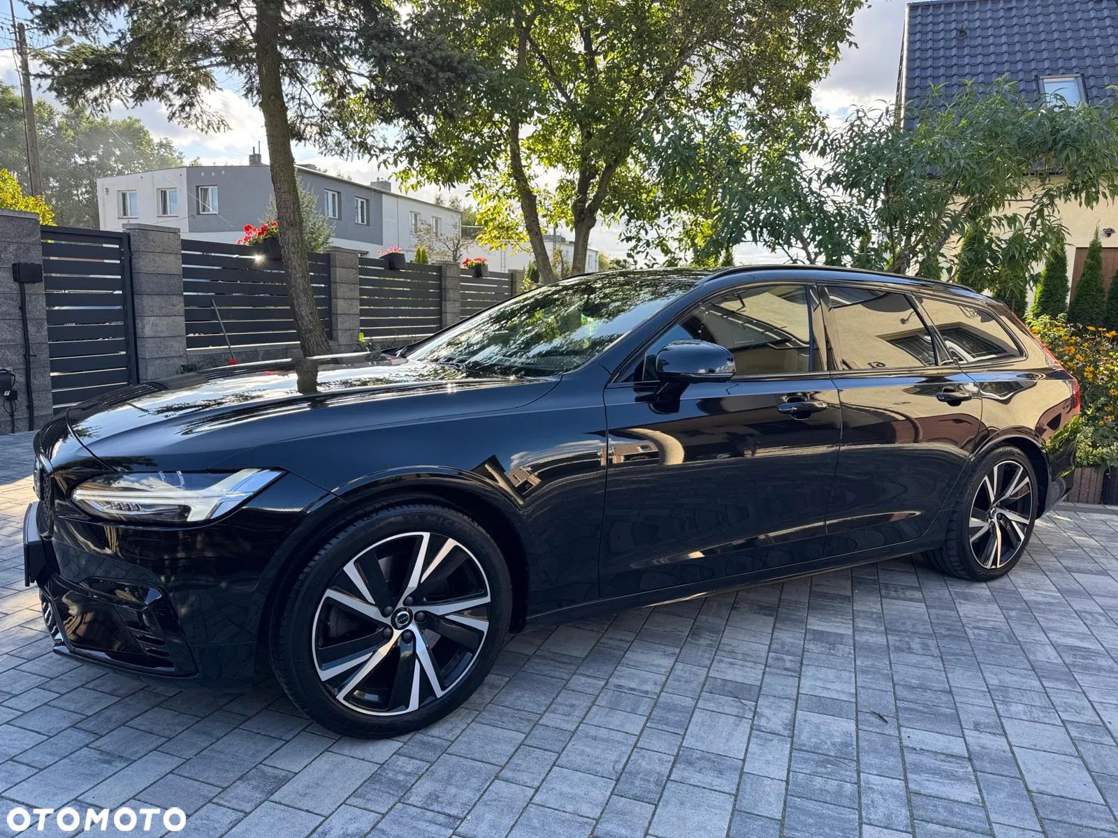 Volvo V90 B5 B Ultimate Dark - 1