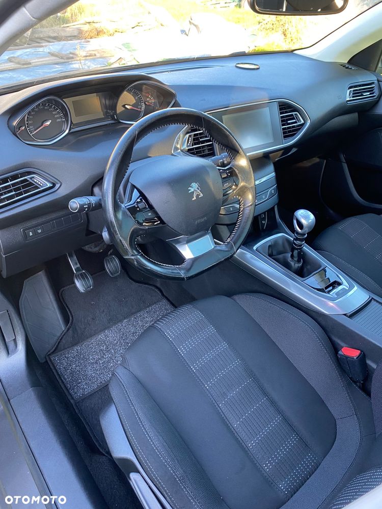 Peugeot 308 PureTech 130 Stop & Start Style - 9