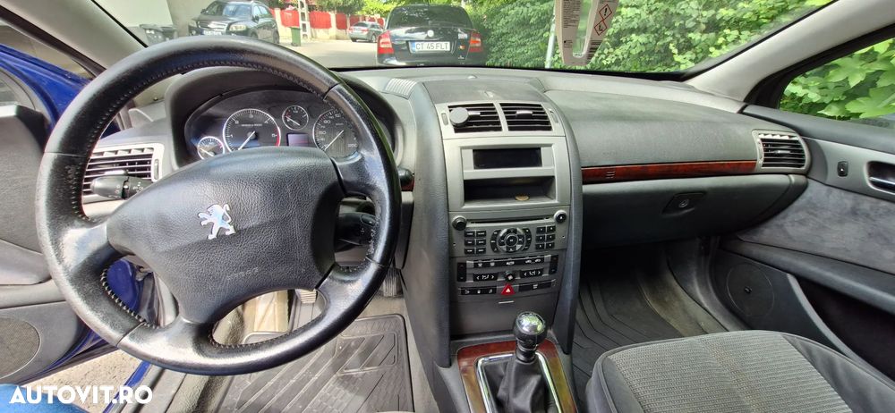 Peugeot 407 - 6