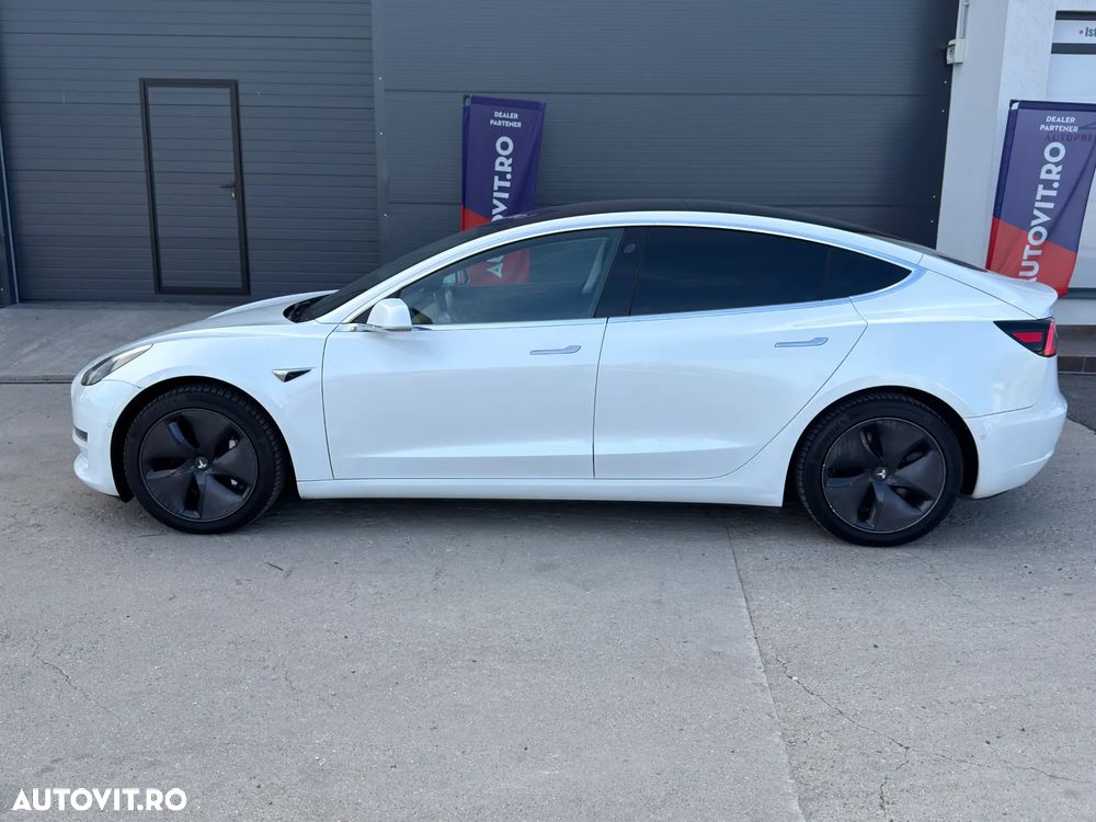 Tesla Model 3 - 17