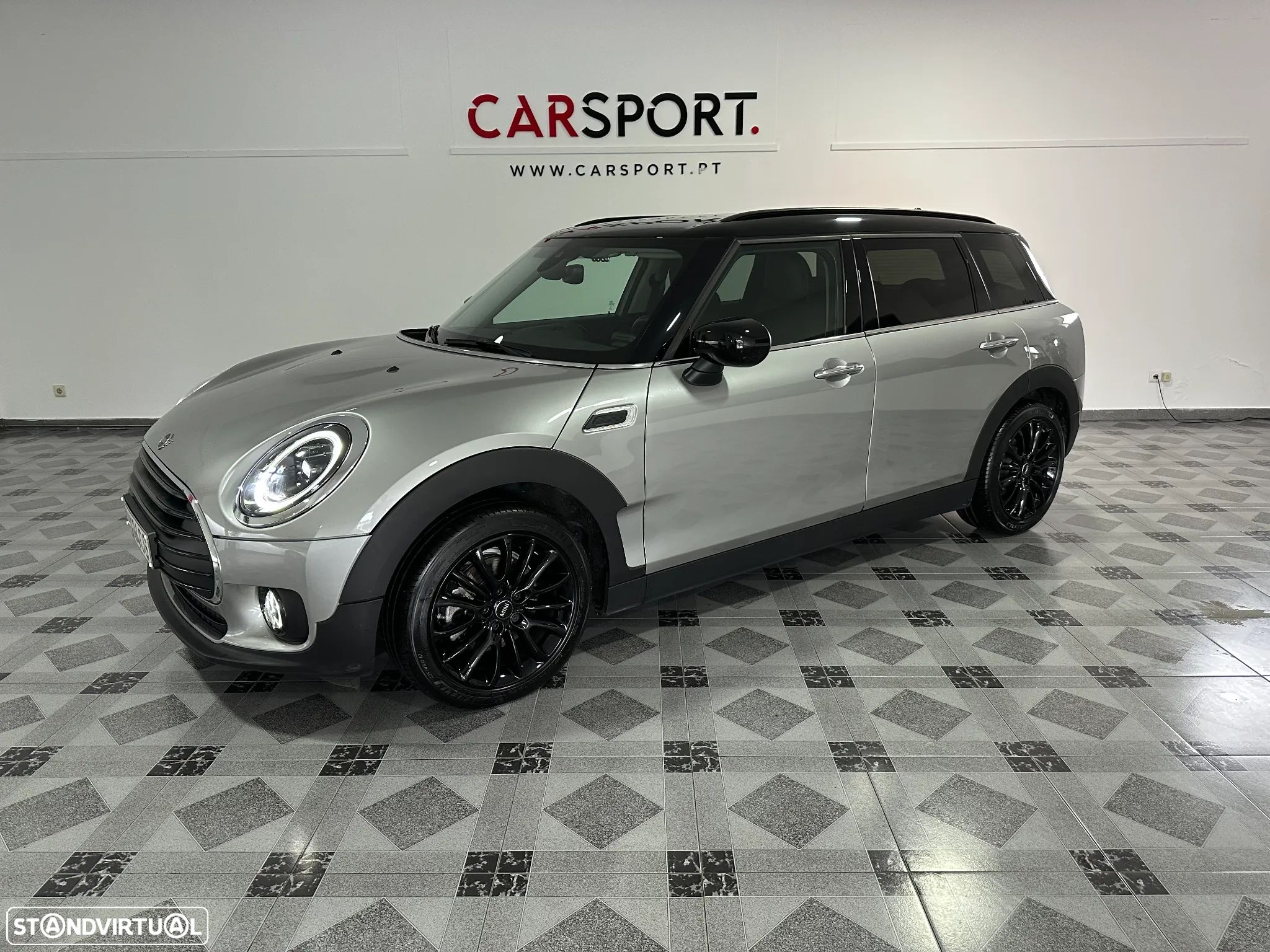 MINI Clubman Cooper Premium Plus Classic Auto - 1