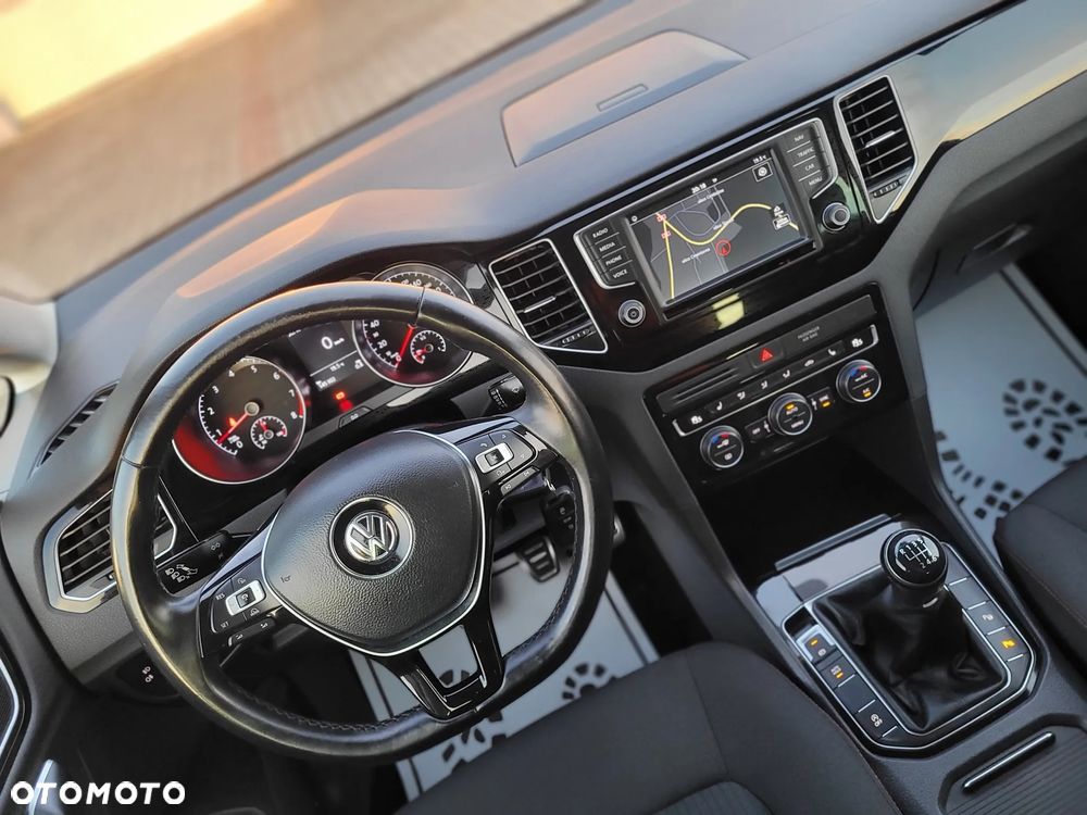 Volkswagen Golf Sportsvan 1.2 TSI (BlueMotion Technology) Sound - 22