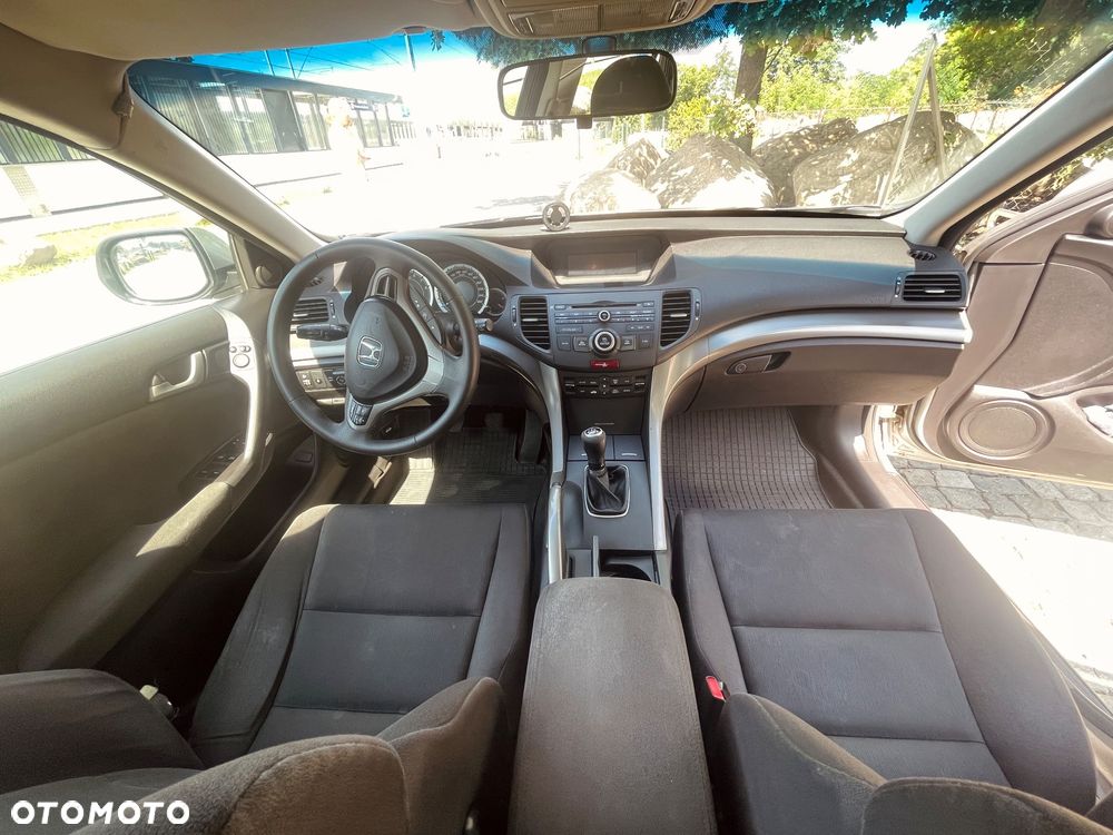 Honda Accord 2.0 Comfort - 6