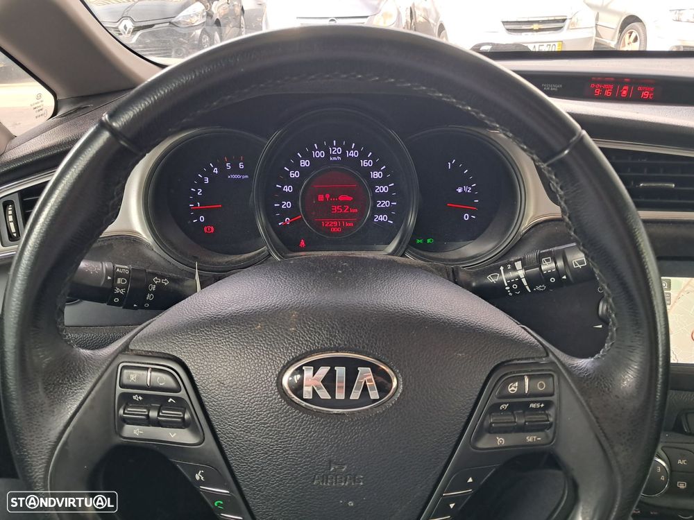 Kia Ceed 1.4 CRDi Nav Line - 6