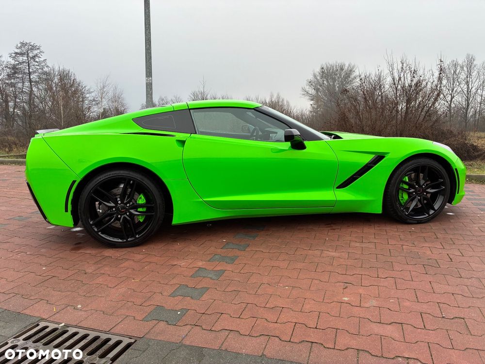 Chevrolet Corvette - 8