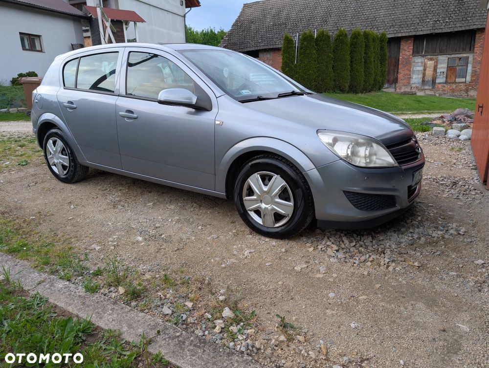 Opel Astra 1.4 Essentia - 4