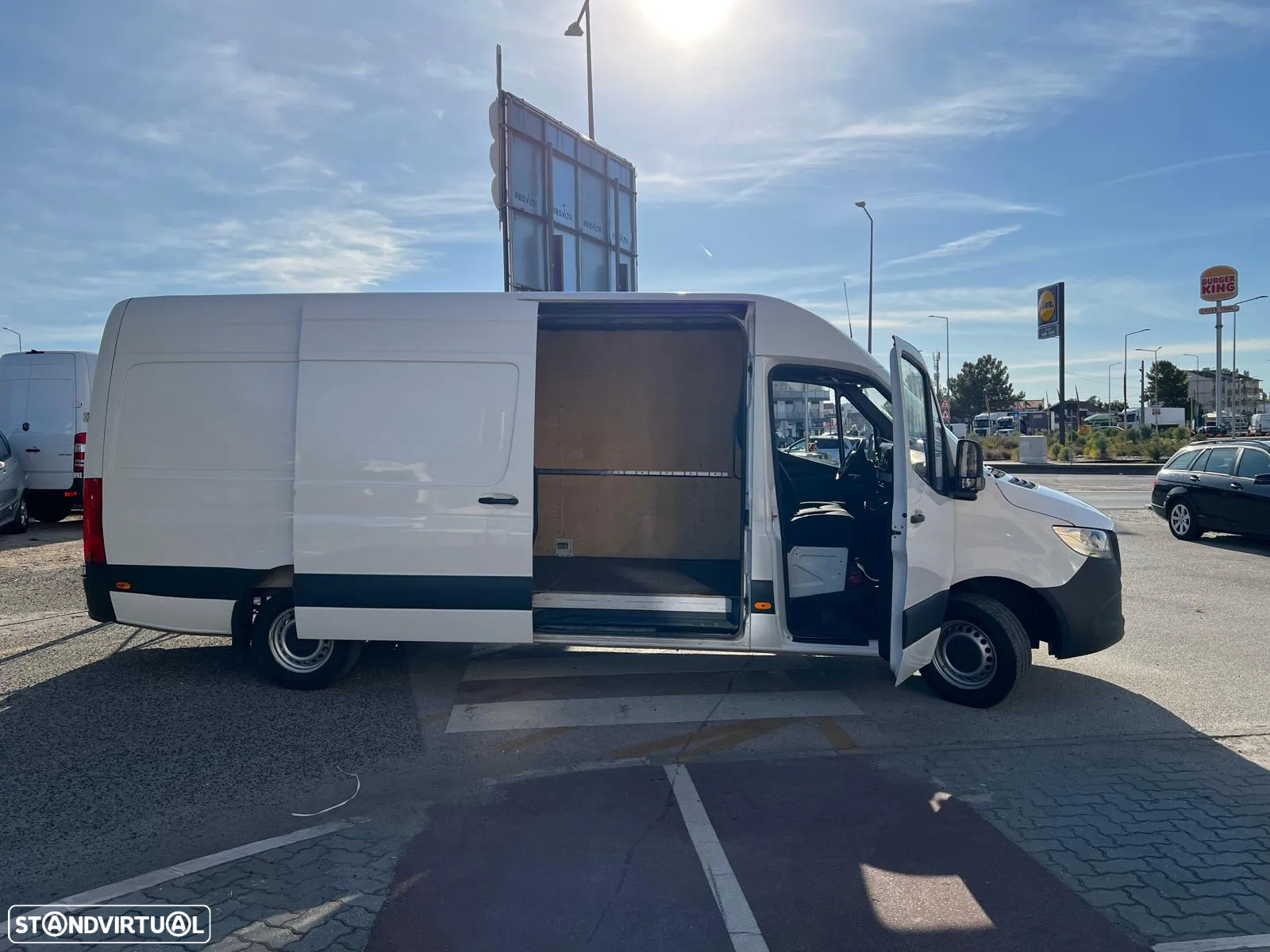 Mercedes-Benz Sprinter - 5