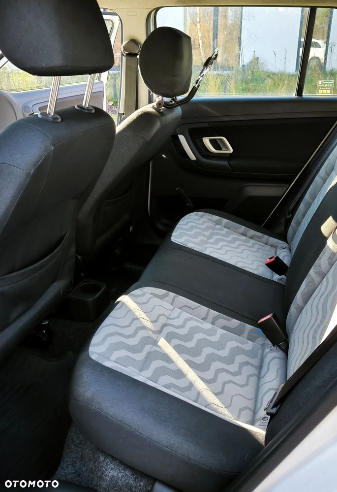 Skoda Fabia 1.4 16V Ambition - 17