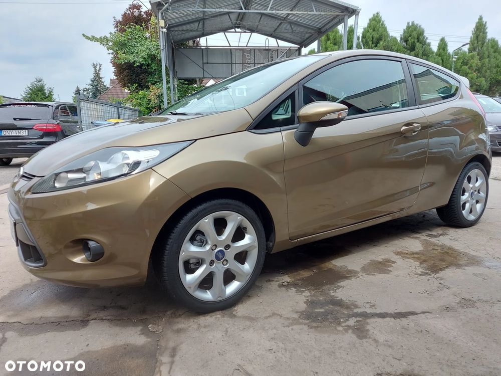 Ford Fiesta 1.4 Autom Champions Edition - 31
