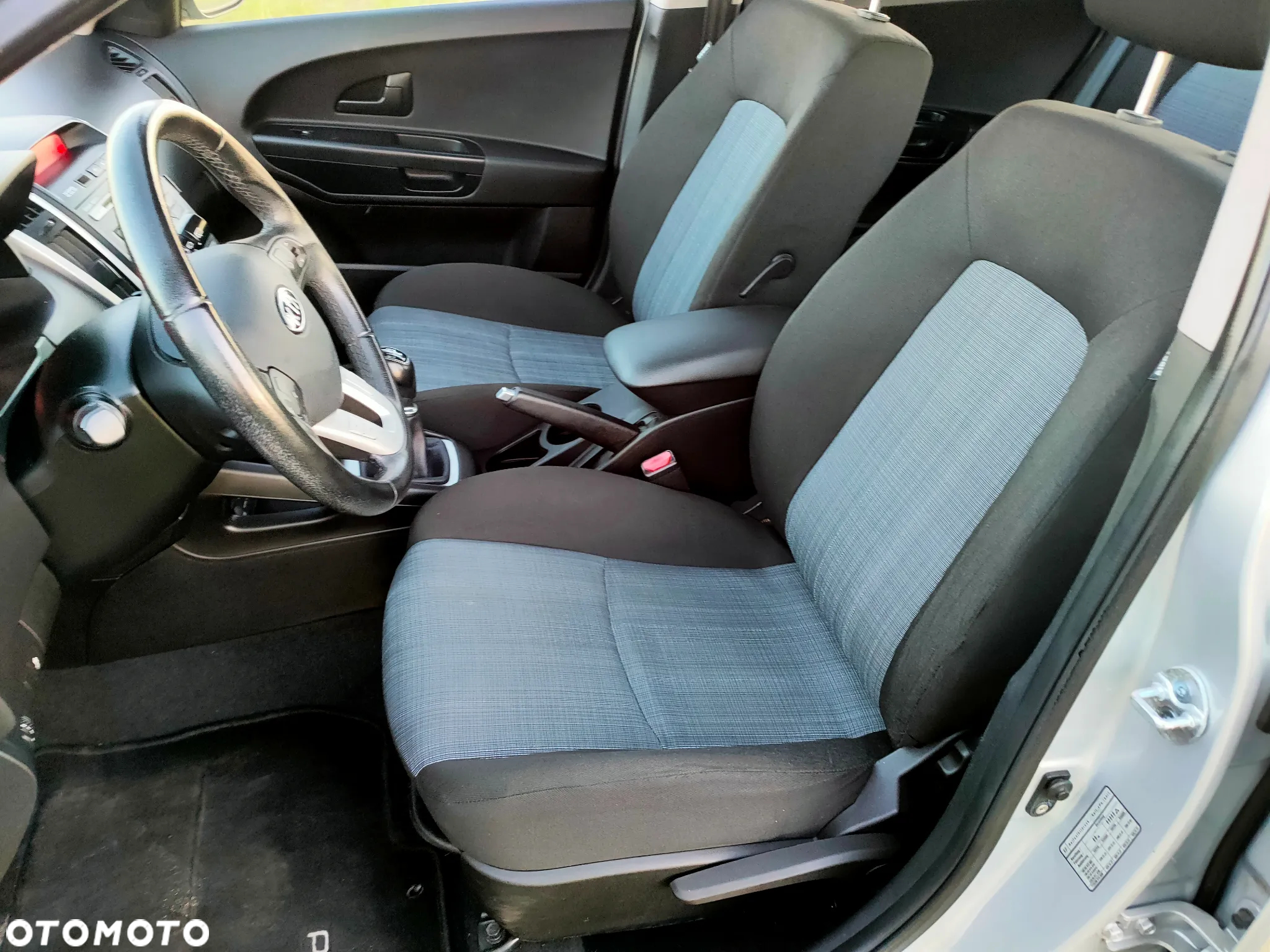 Kia Ceed 1.4 CVVT Attract - 23