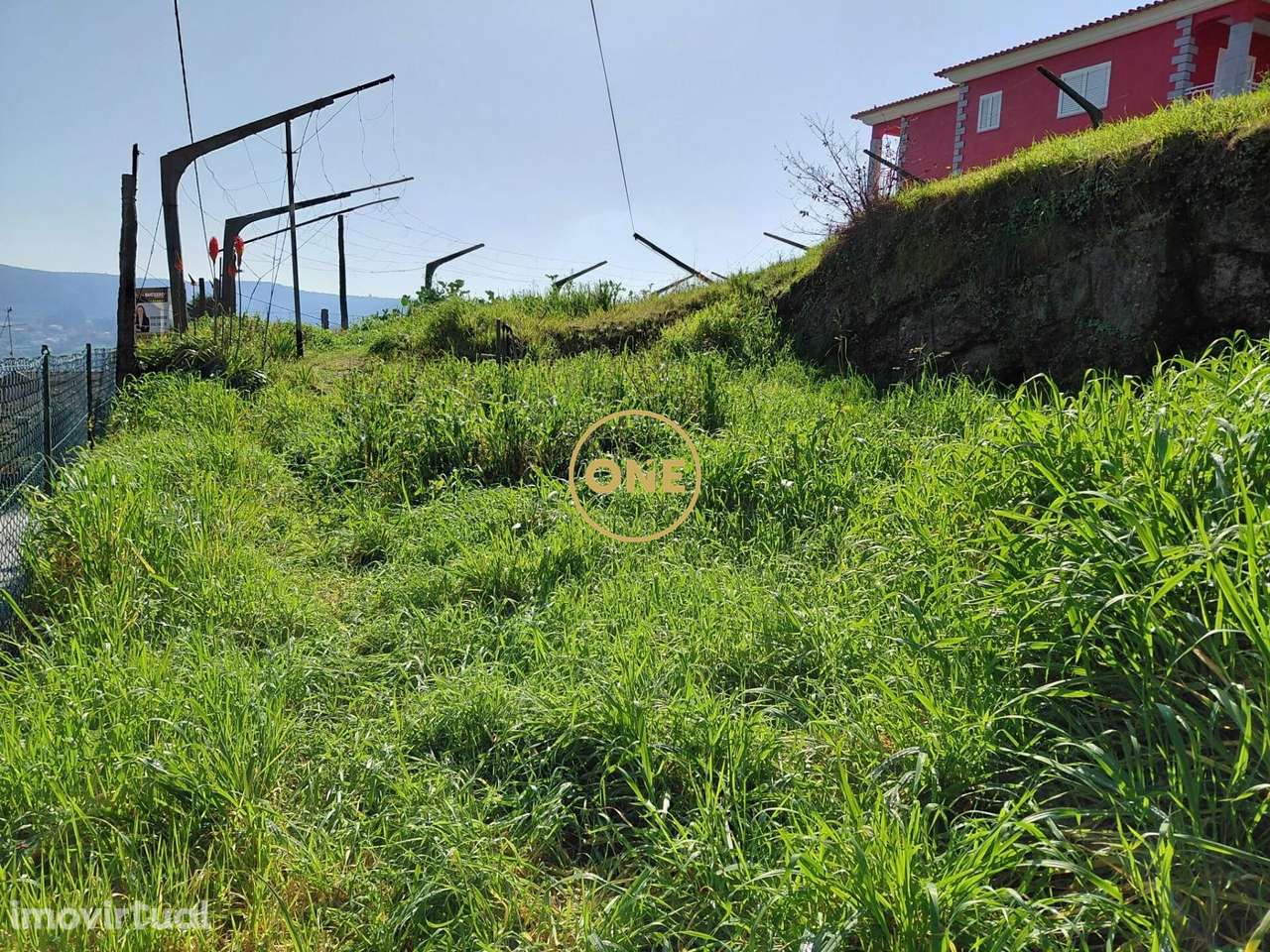 Local Calmo, Perto de Tudo: Terreno de 550 m2 em Cruz - Grande imagem: 2/13