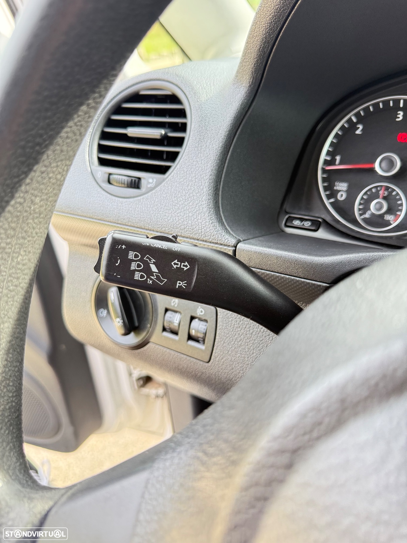 VW Caddy 1.6 TDi Extra AC BlueMotion - 20