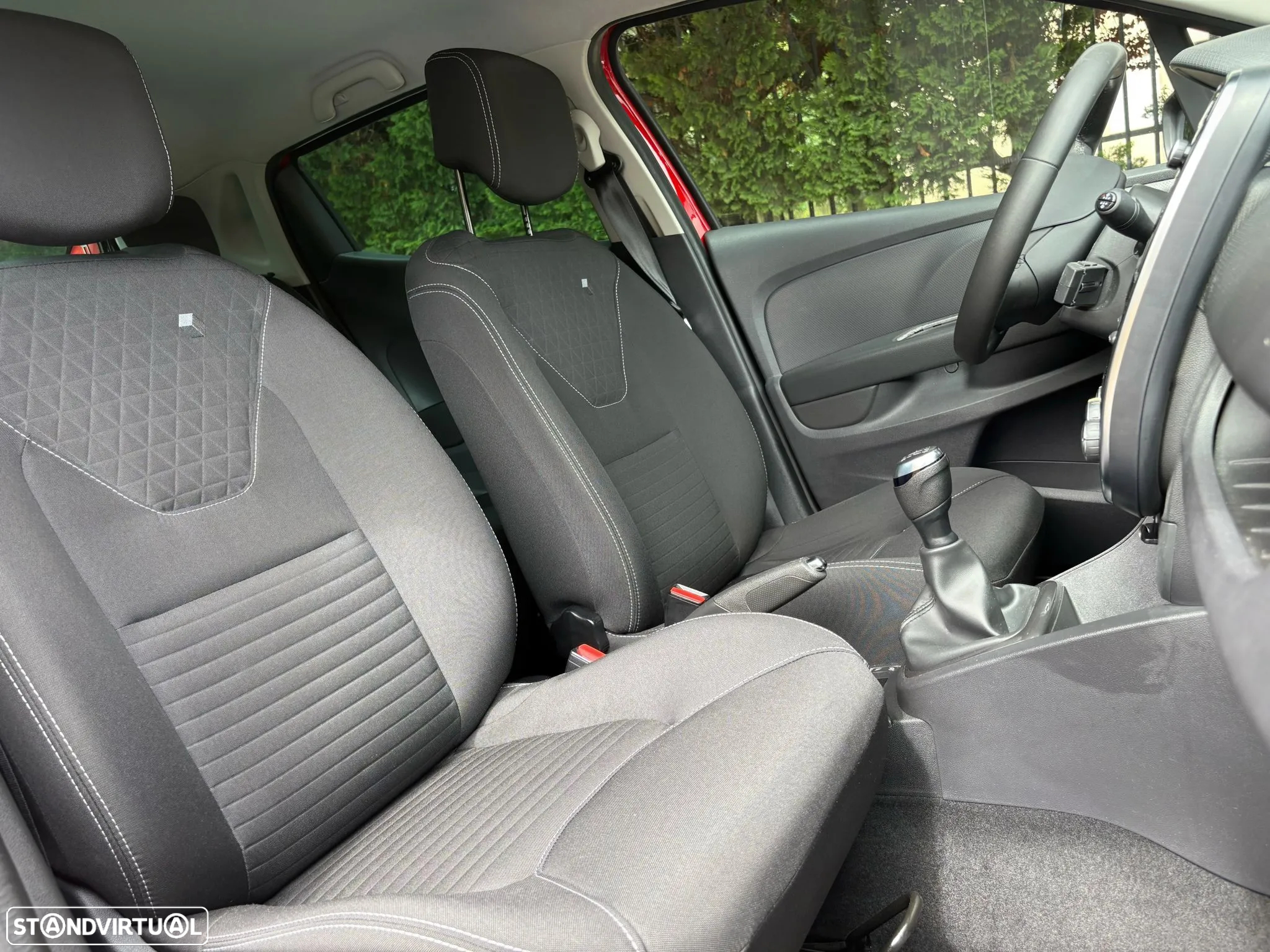 Renault Clio 0.9 TCe Limited Edition - 19