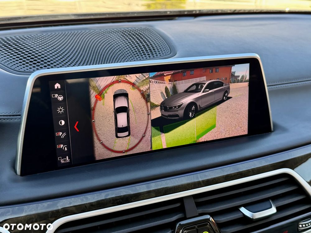 BMW Seria 7 750i xDrive Edition Exclusive - 12
