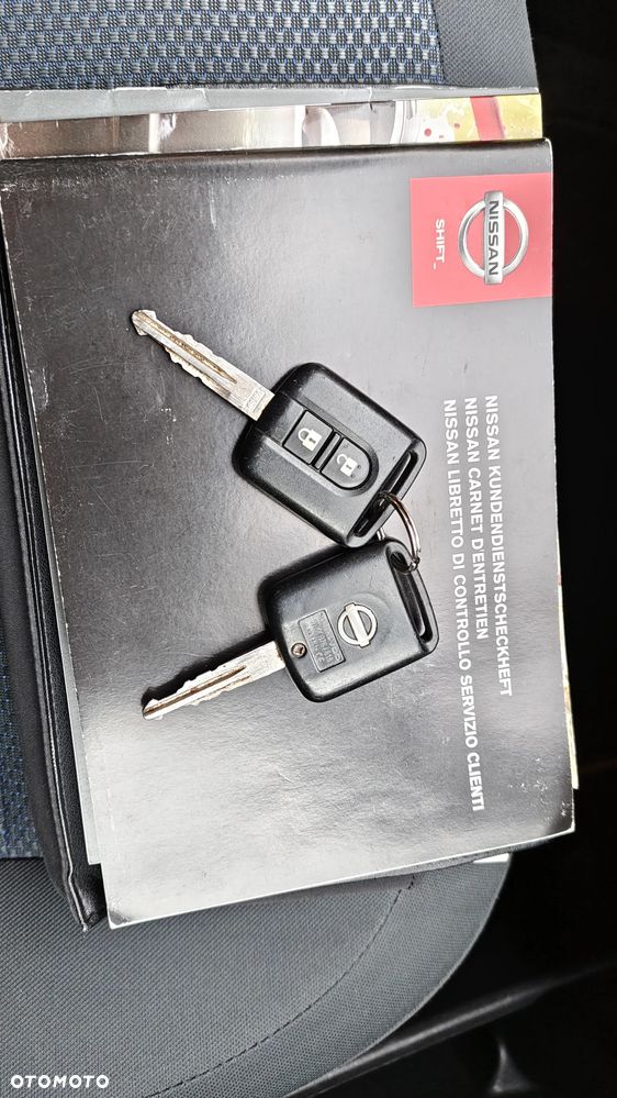Nissan Qashqai - 25