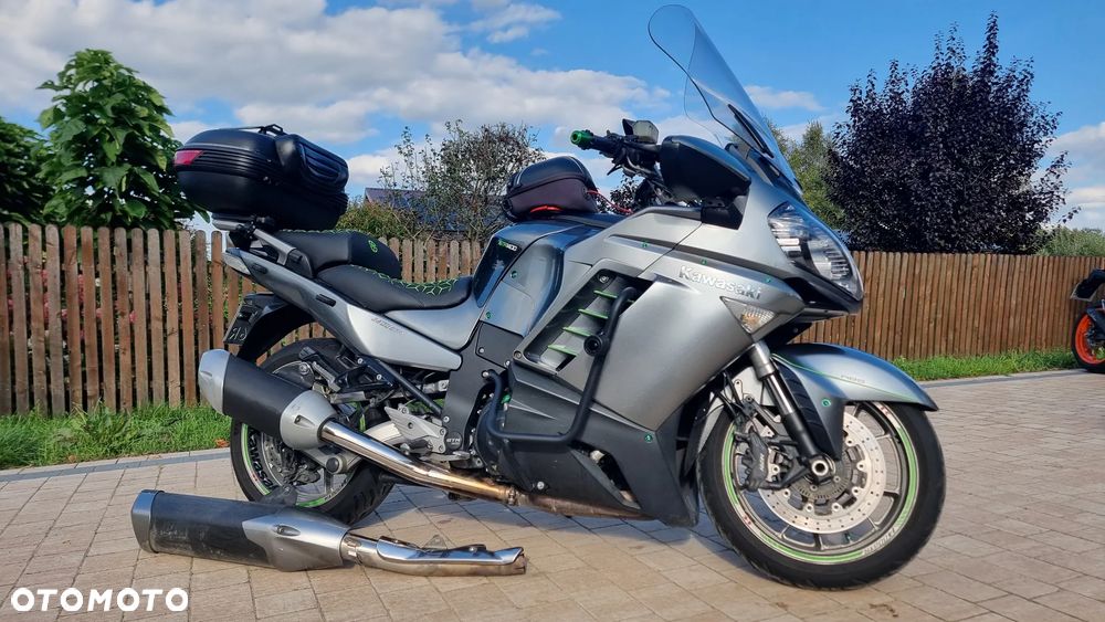 Kawasaki GTR - 28