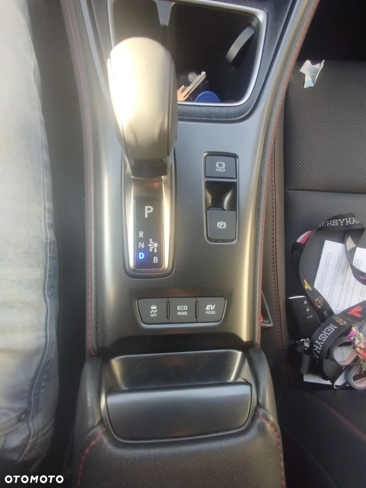Lexus LBX 1.5 Hybrid Elegant AWD - 8