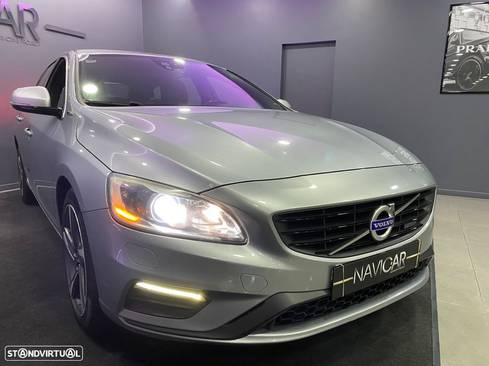 Volvo V60 D6 Twin Engine Geartronic RDesign - 32