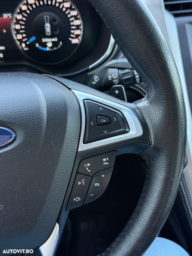 Ford Mondeo 2.0 TDCI PowerShift Titanium - 31