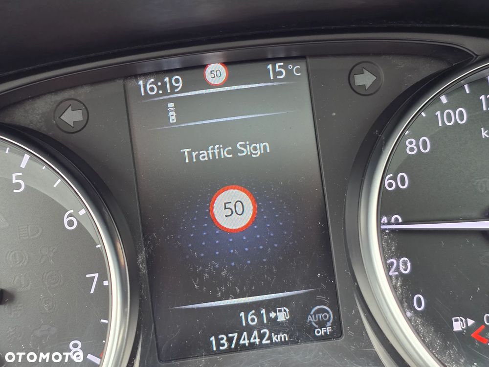 Nissan Qashqai 1.6 DIG-T N-Connecta - 20