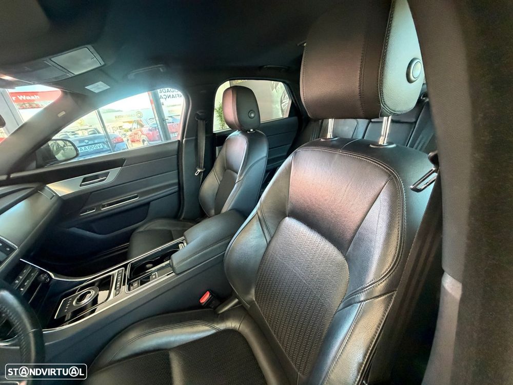 Jaguar XF 2.0 D Pure - 9