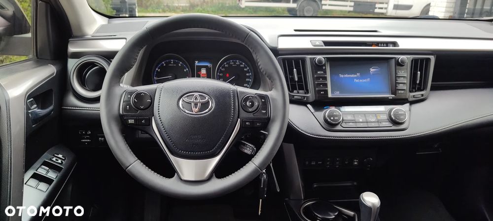 Toyota RAV4 2.0 4x4 Start&Stop CVT Executive - 24