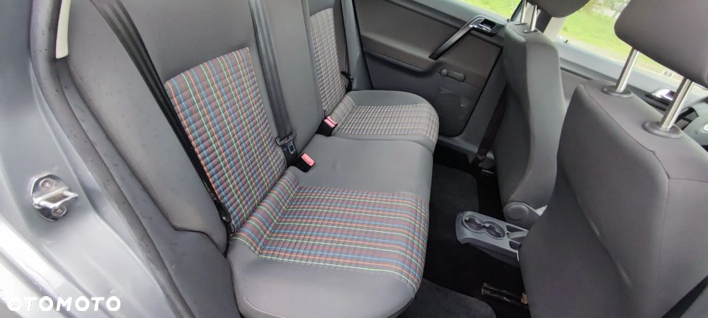 Volkswagen Polo 1.2 12V Trendline - 32
