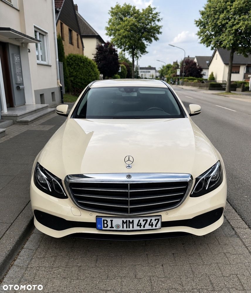Mercedes-Benz Klasa E 200 d 9G-TRONIC - 1