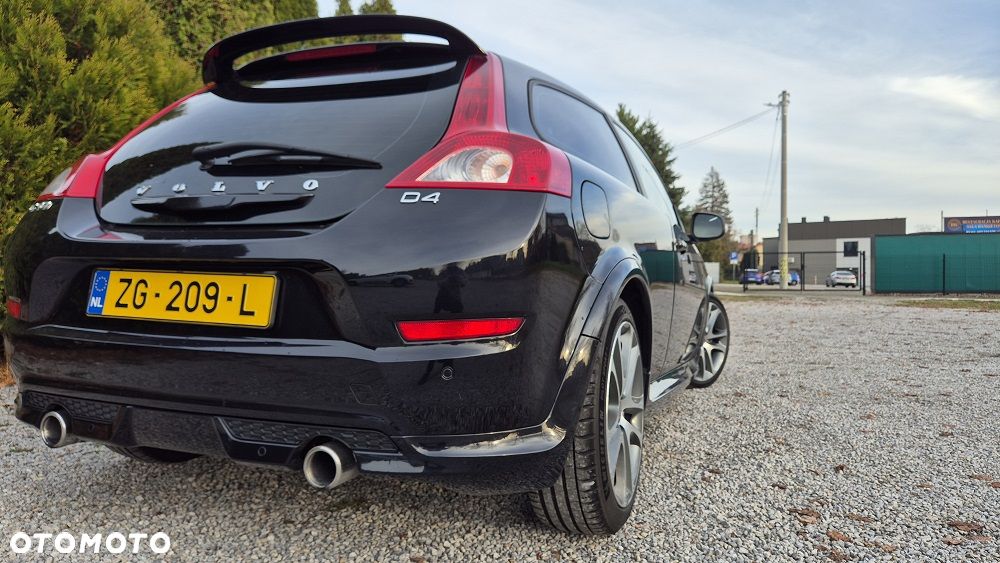 Volvo C30 D4 R-Design - 3