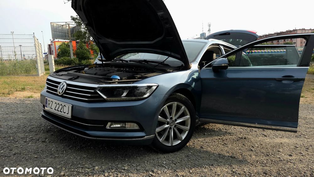 Volkswagen Passat - 17