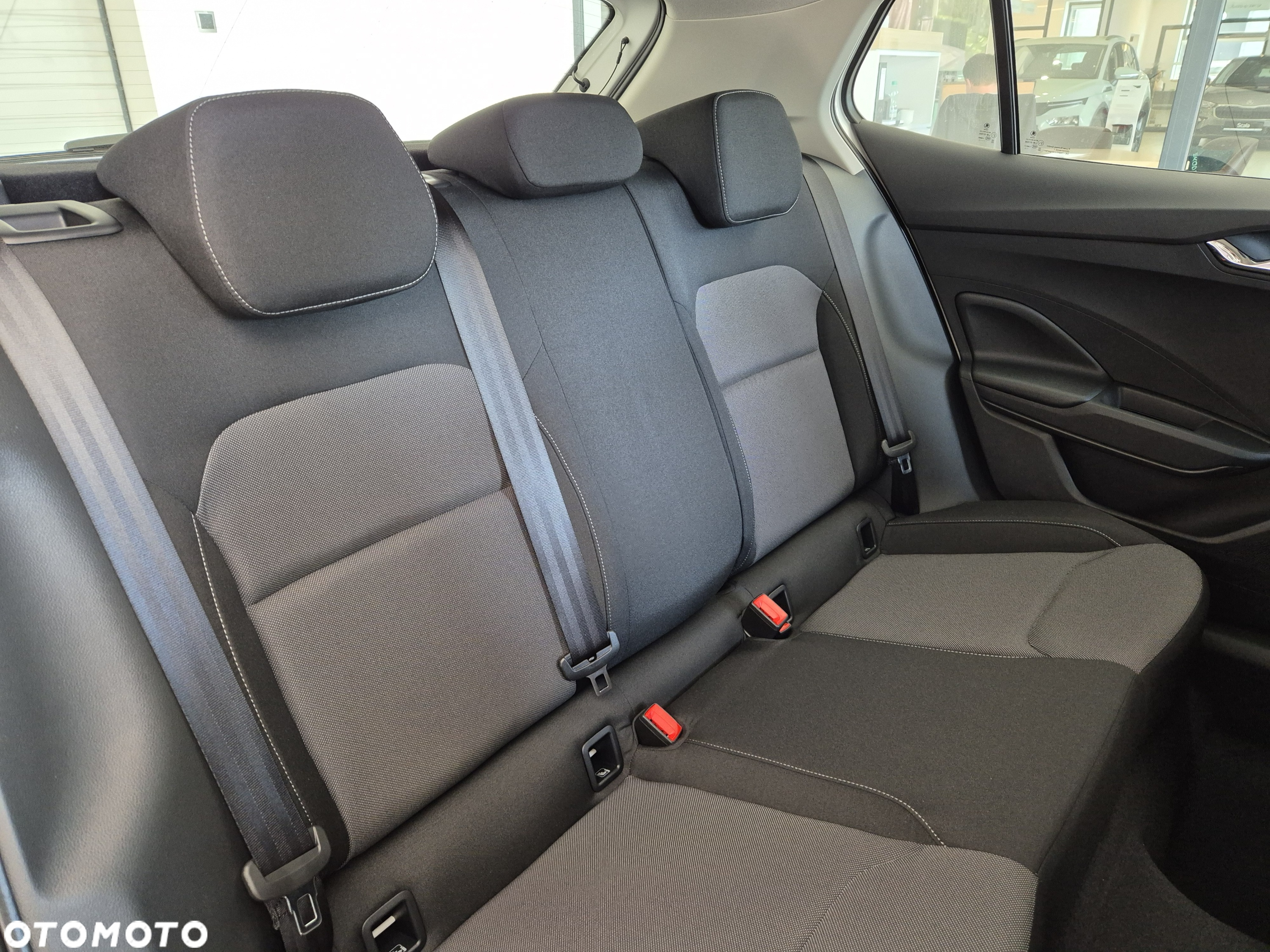 Skoda Fabia 1.0 TSI Selection - 6