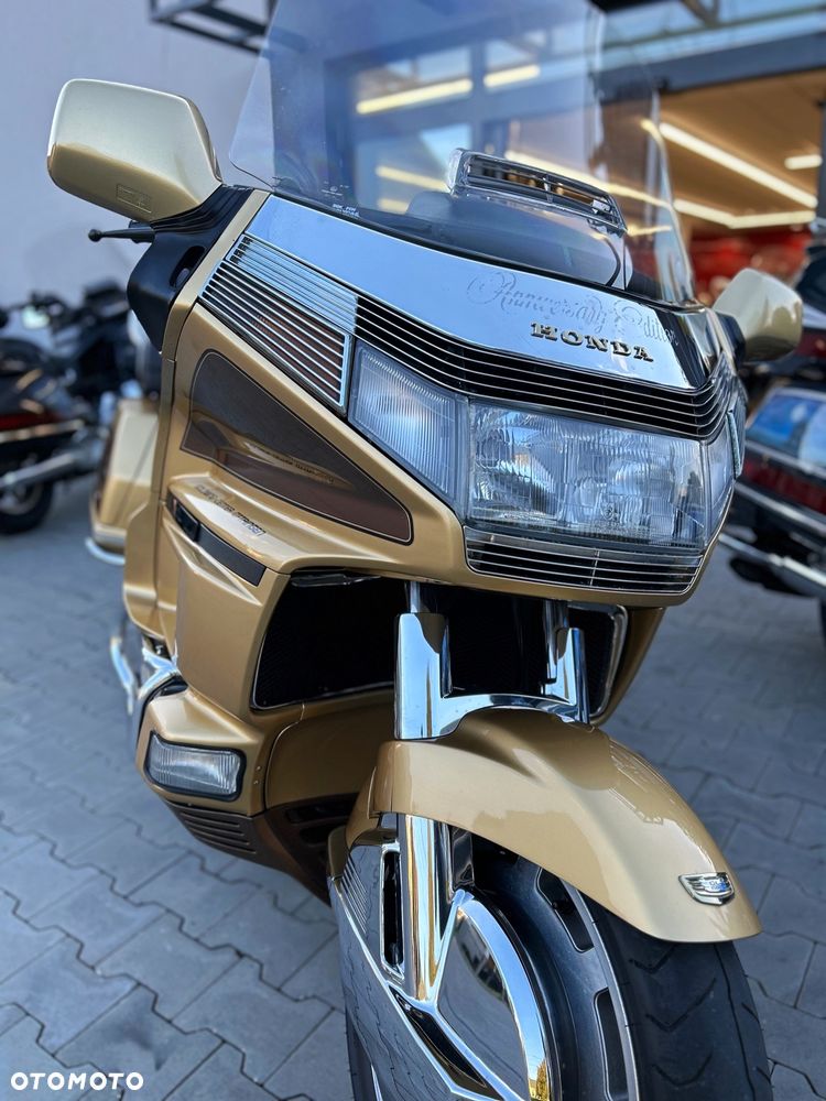 Honda GL - 27