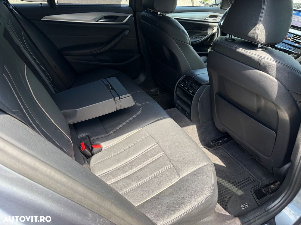 BMW Seria 5 520d xDrive AT MHEV - 32