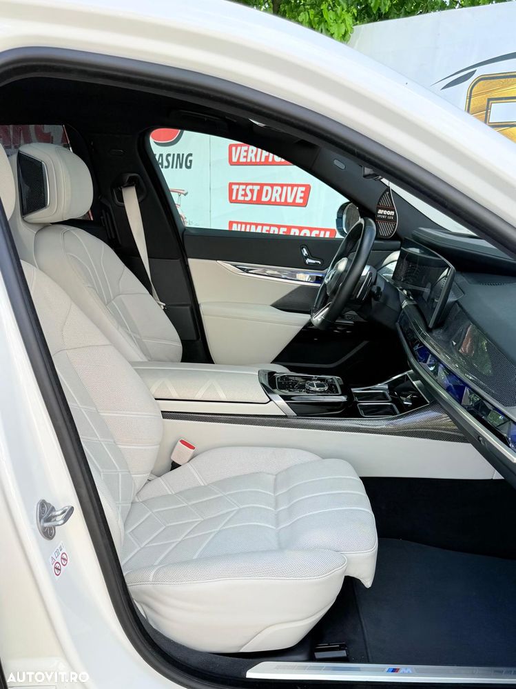 BMW Seria 7 - 17