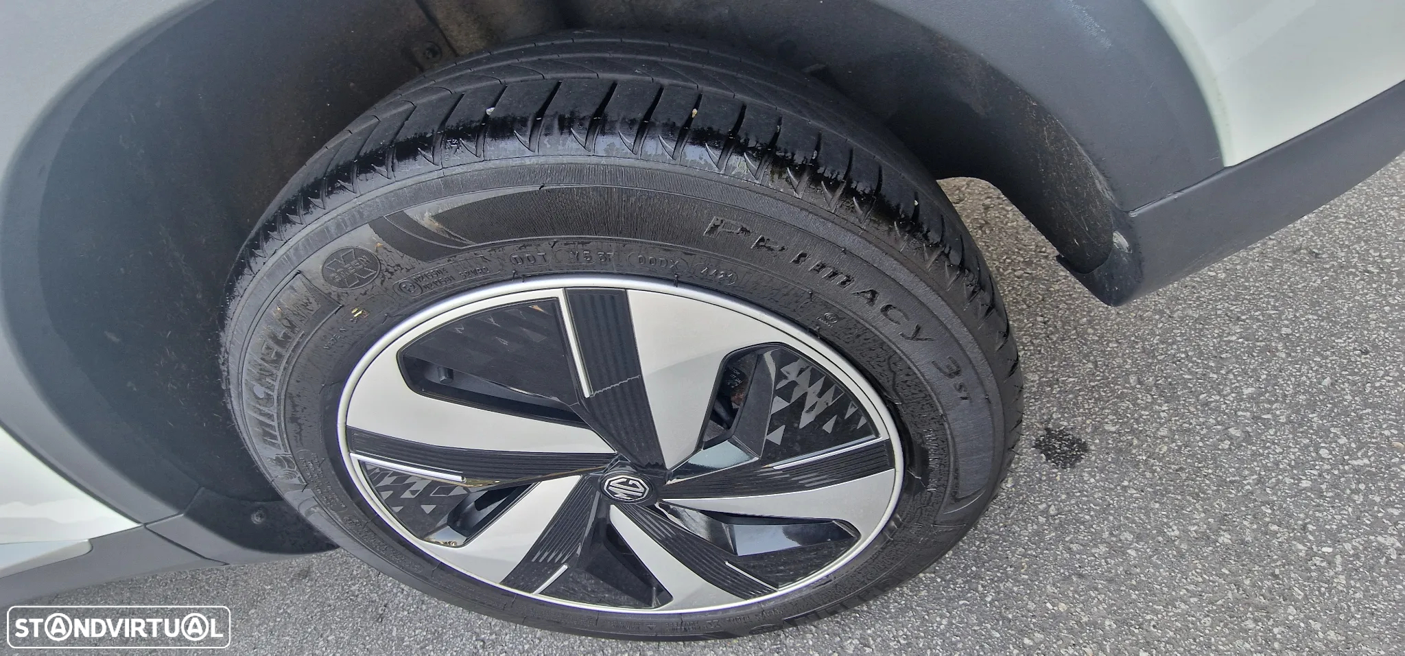 MG ZS EV Standard Luxury - 15