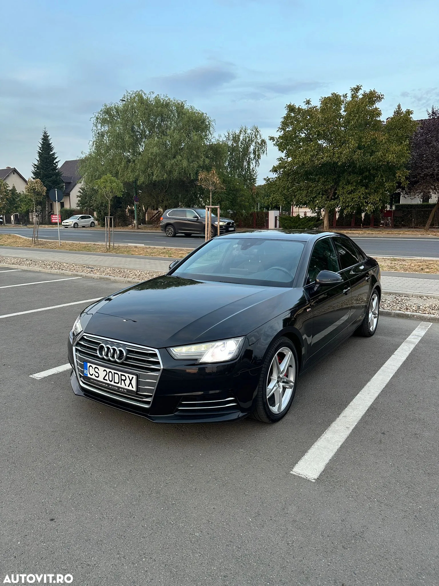 Audi A4 2.0 TDI DPF clean diesel S line Sportpaket - 5