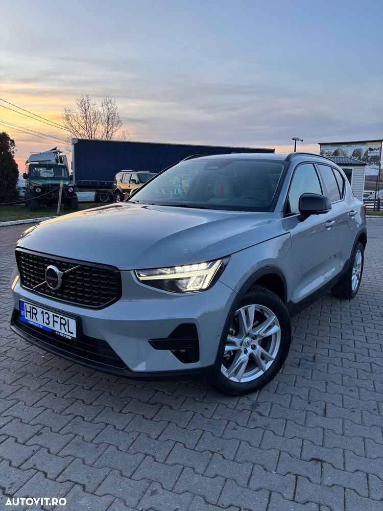 Volvo XC 40 B3 AT FWD MHEV Core - 3