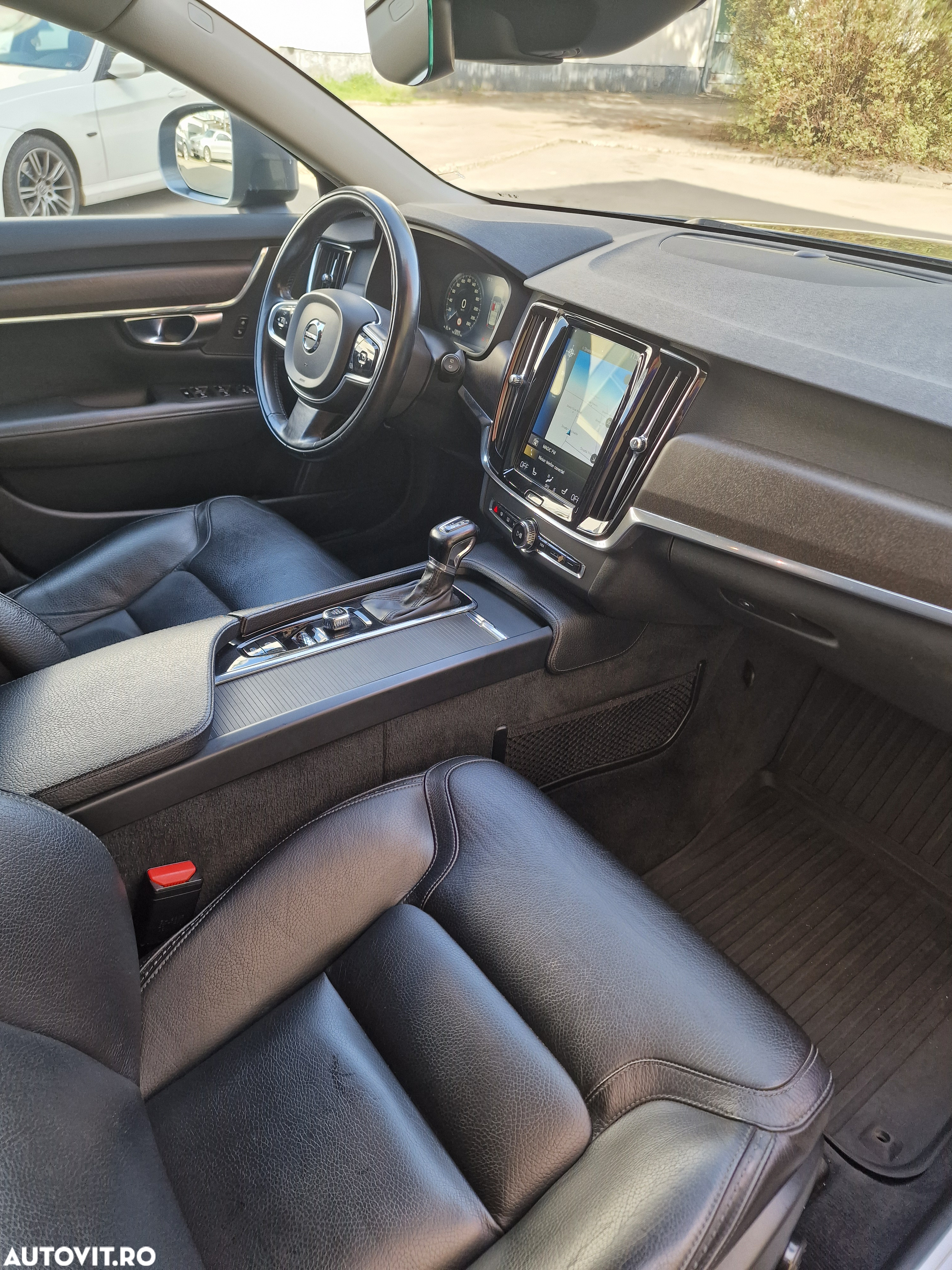 Volvo V90 Cross Country D4 AWD Geartronic - 8