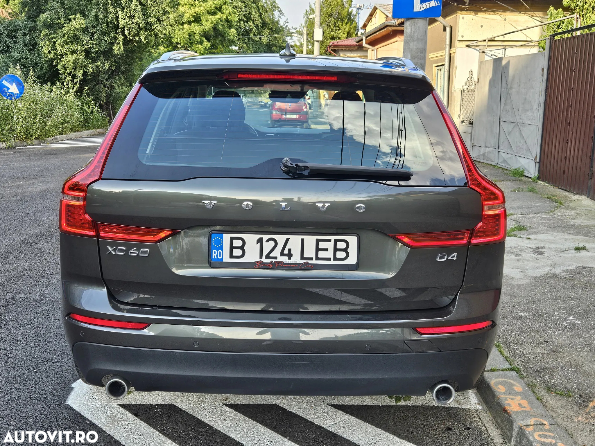 Volvo XC 60 D4 Momentum Pro - 6
