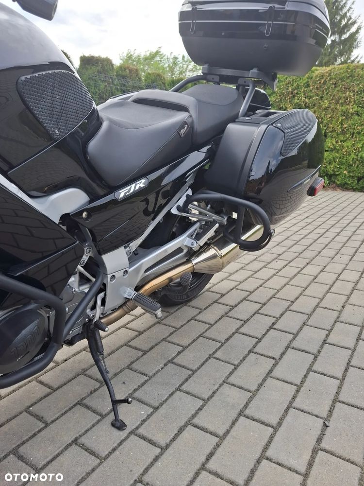 Yamaha FJR - 9