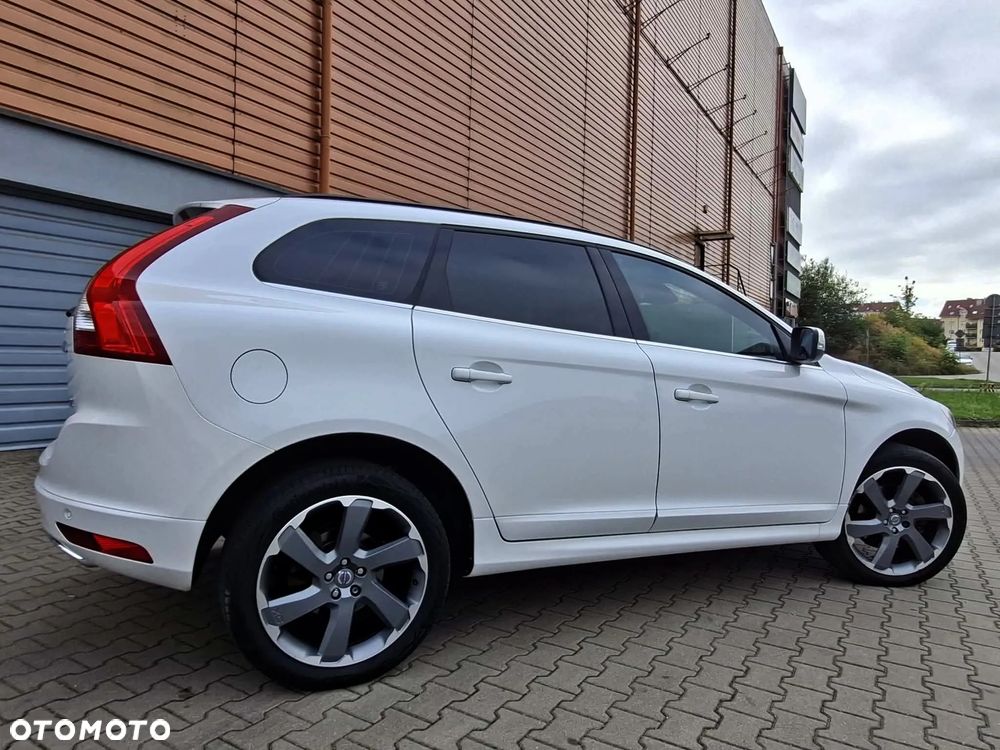 Volvo XC 60 D4 Geartronic Momentum - 18