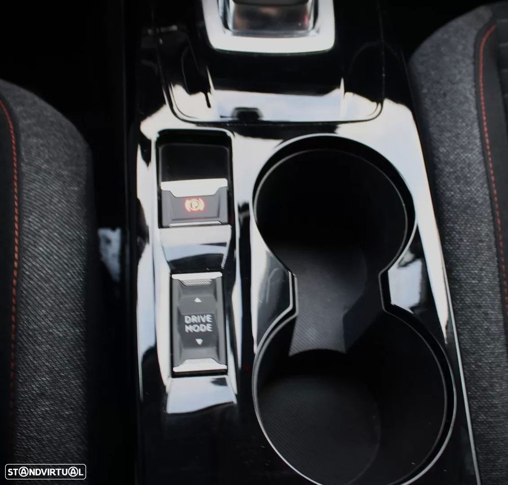 Peugeot e-2008 50 kWh Active - 23