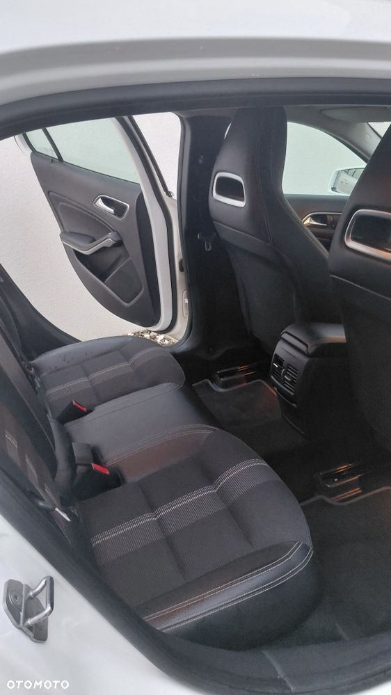 Mercedes-Benz GLA - 5