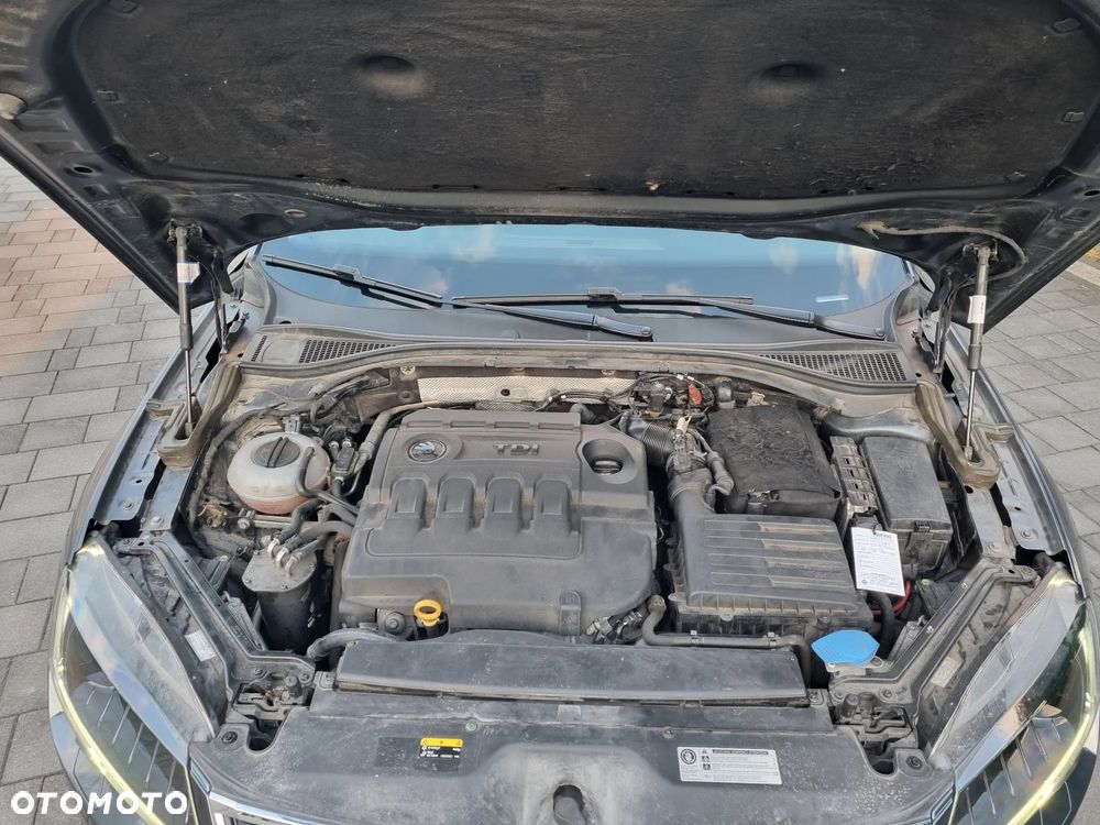 Skoda Superb 1.6 TDI DSG Style - 21