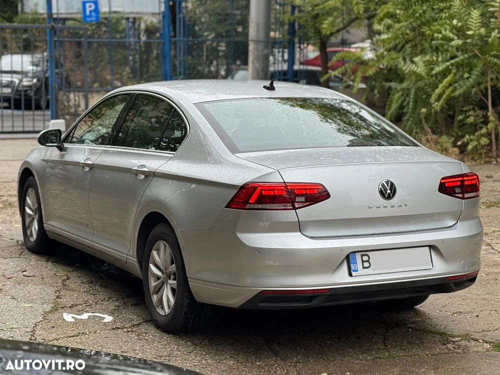 Volkswagen Passat Variant 2.0 TDI DSG Comfortline - 11