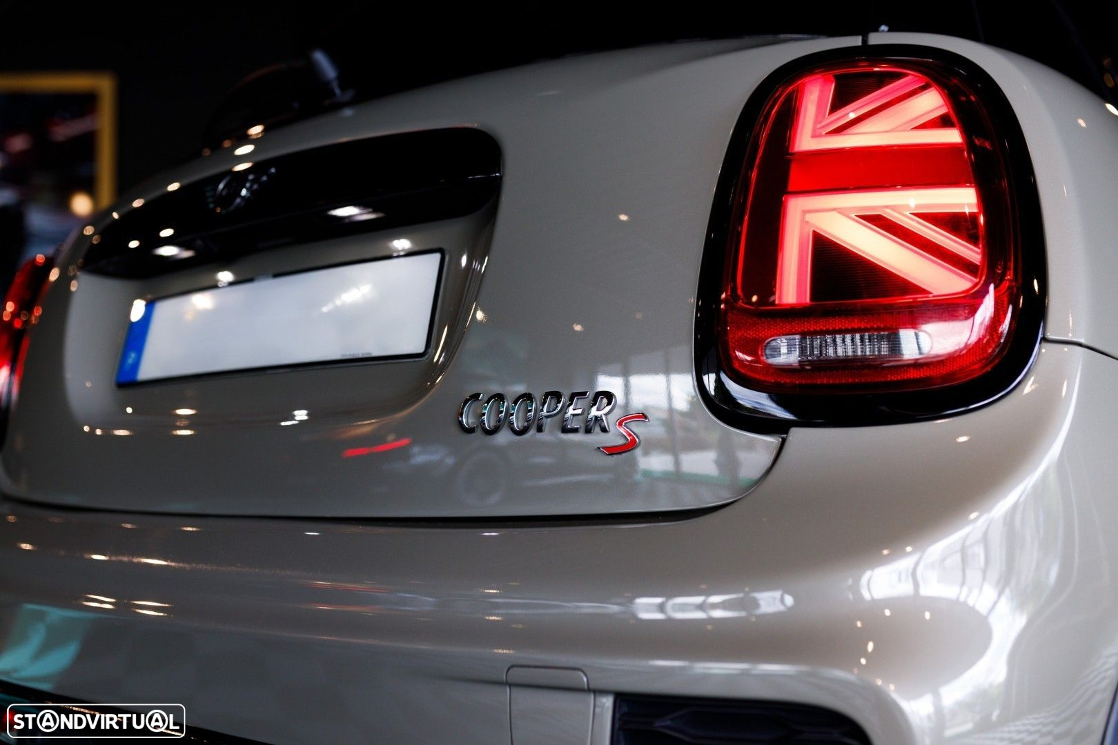 MINI 5 Portas Cooper S Aut. - 11