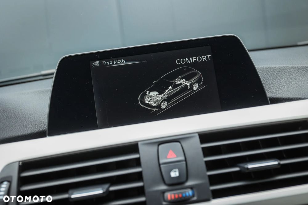 BMW Seria 3 320d Sport Line Shadow sport - 35