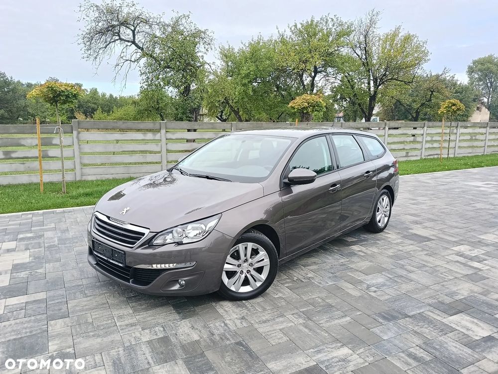 Peugeot 308 - 1
