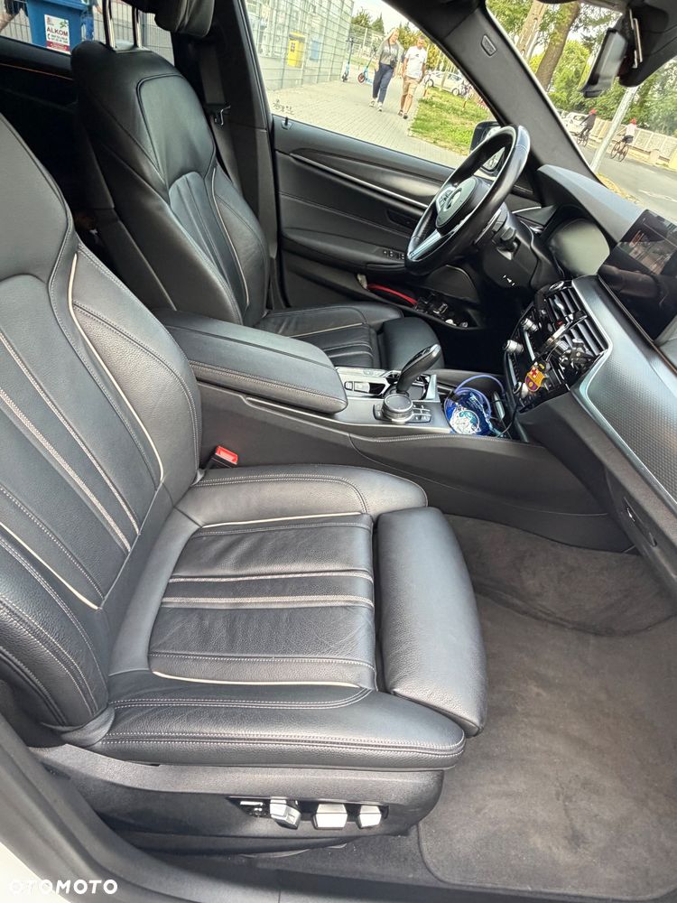 BMW Seria 5 530d xDrive mHEV M Sport sport - 5
