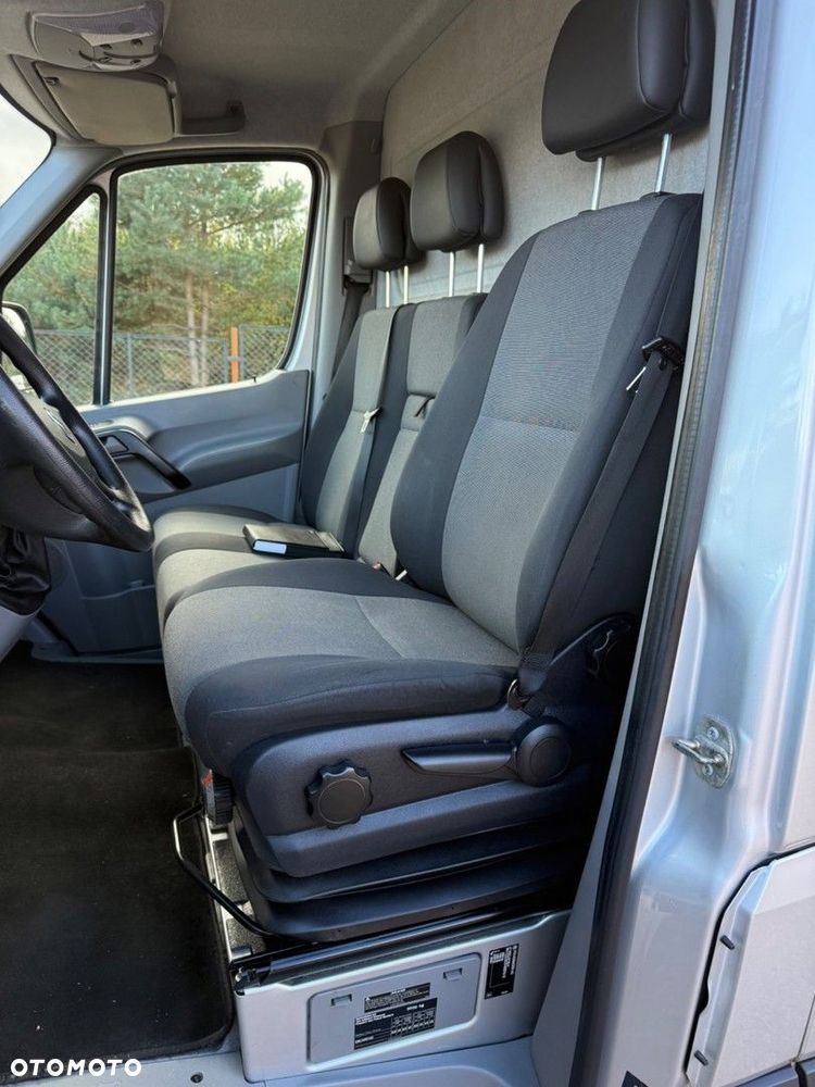 Volkswagen Crafter - 33